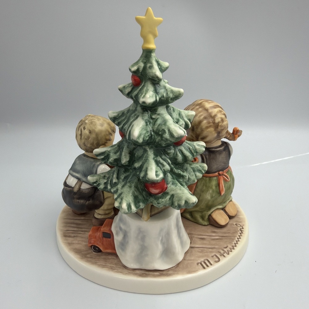 Rare LE HUMMEL 2263 CHRISTMAS MORNING PRESENT FIGURINE 2330 Out Of 4000 - Picture 7 of 11